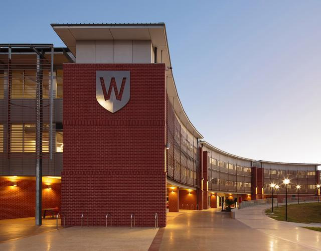 西悉尼大学